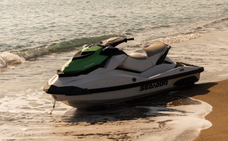  Embracing the Winter Thrills: The Ultimate Guide to Enjoying Jet Skiing in Dubai’s Mild Winter